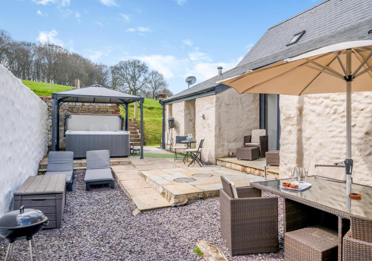 Ferienwohnung Usk Barn Llanbadoc Exterior foto